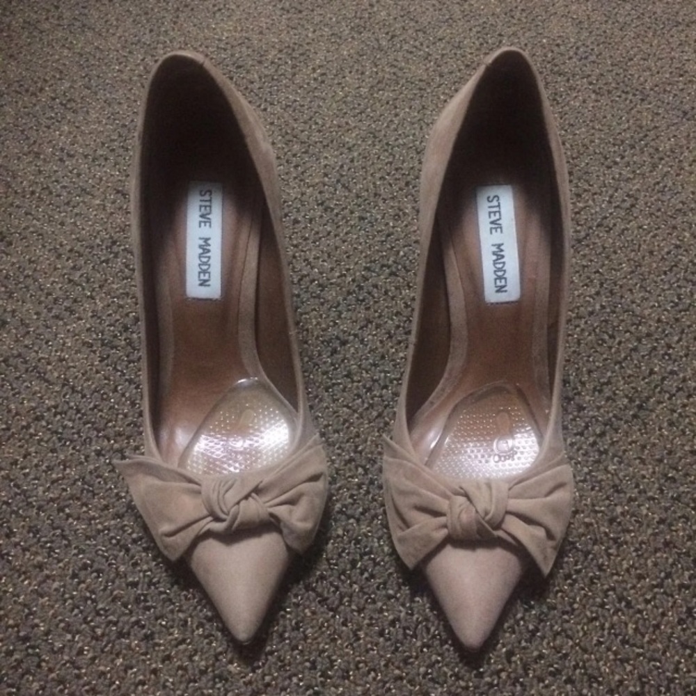 Steve Madden bow heels